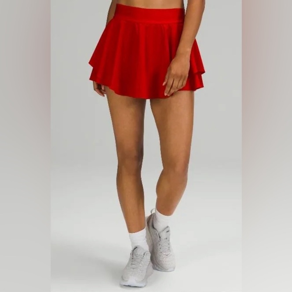 Never worn red lululemon skirt